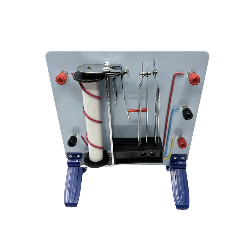 Demonstratio tabulae physicae normaliter apertae et normaliter clausae in ambitu instrumenti electromagnetici publici docendi